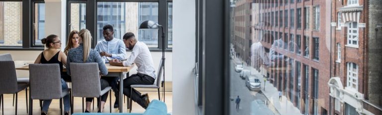Vaga Híbrida em São Paulo: Vaga de RH na Colliers